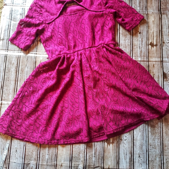 IZ Buyer Dress - Picture 6 of 6